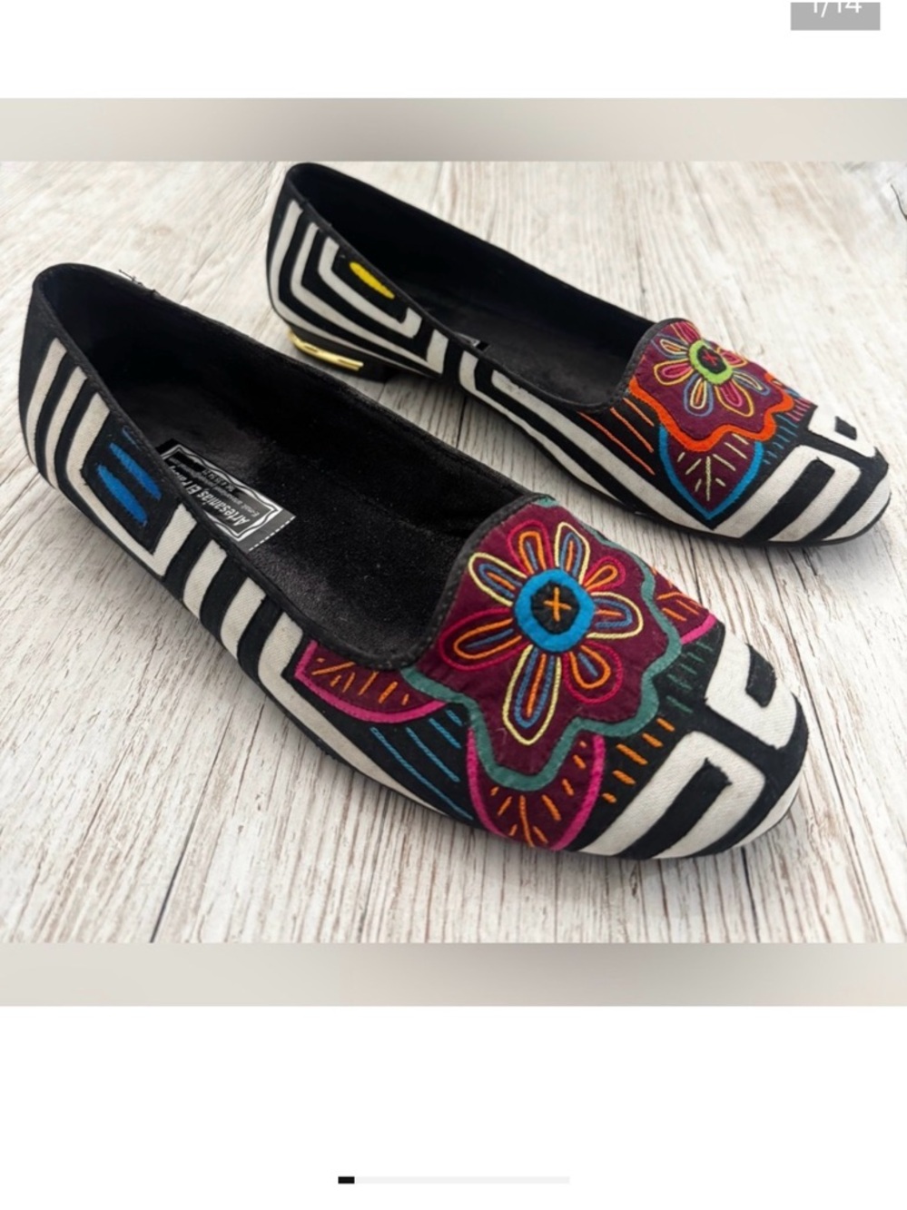 Artesanías El Paisaje Artisanal Handmade Colombian Embroidered Slip On Shoes 39